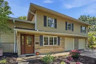 526 Chisholm Trail, Wyoming, OH 45215 - Photo 3
