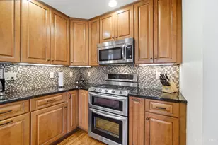526 Chisholm Trail, Wyoming, OH 45215 - Photo 17