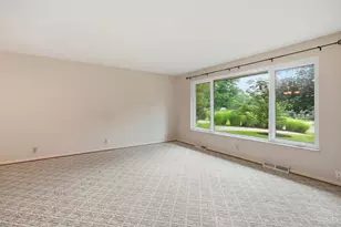 10789 Kinglet Cir, Montgomery, OH 45249 - Photo 15