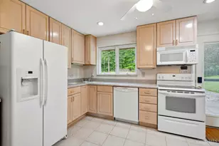 10789 Kinglet Cir, Montgomery, OH 45249 - Photo 11