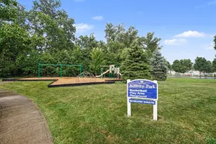293 Haybrooke Dr, Hamilton Township, OH 45039 - Photo 41