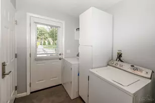 8004 Honeysuckle Ln, West Chester, OH 45069 - Photo 39