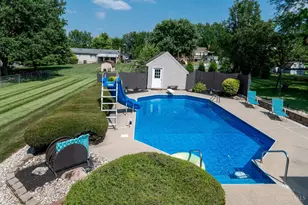 8004 Honeysuckle Ln, West Chester, OH 45069 - Photo 41