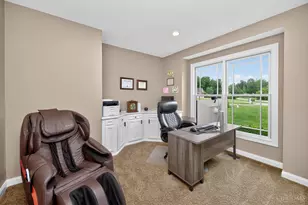 1723 Laurel Glen Ct, Hamilton Township, OH 45140 - Photo 11
