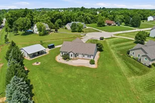 2814 Katie Dr, Turtle Creek Township, OH 45036 - Photo 5