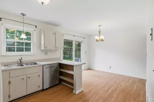 1658 Yellowglen Dr, Anderson Township, OH 45255 - Photo 15