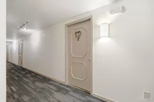 880 Rue De La Paix, Cincinnati, OH 45220 - Photo 7