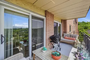 880 Rue De La Paix, Cincinnati, OH 45220 - Photo 33