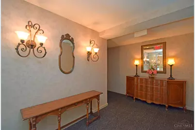 880 Rue De La Paix #A24, Cincinnati, OH 45220 - Photo 41