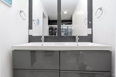 1215 Central Avenue, Cincinnati, OH 45214 - Photo 21
