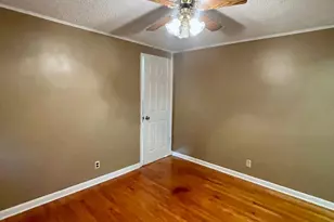5621 Garrett Dr, Miami Township, OH 45150 - Photo 11