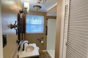 5621 Garrett Dr, Miami Township, OH 45150 - Photo 17