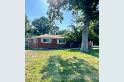 5621 Garrett Drive, Miami Township, OH 45150 - Photo 3