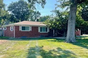 5621 Garrett Dr, Miami Township, OH 45150 - Photo 3