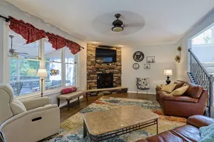 6936 Crown Pointe Dr, Liberty Township, OH 45011 - Photo 7