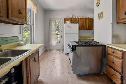 1613 Otte Avenue, Cincinnati, OH 45223 - Photo 9
