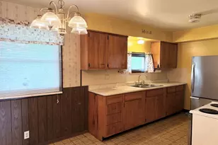 1194 Briarwood Dr, Hamilton, OH 45013 - Photo 7