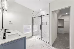 6272 Rogers Park Pl, Cincinnati, OH 45213 - Photo 25