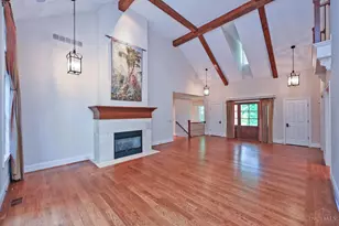 8100 Chinquapin Ln, Indian Hill, OH 45243 - Photo 7