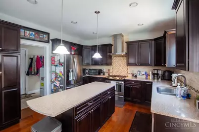 1779 Victoria Court, Wyoming, OH 45215 - Photo 9