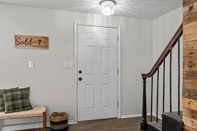 2717 N Kings Arms Circle, Centerville, OH 45440 - Photo 3