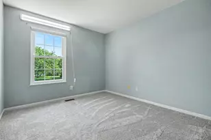 7279 Rolling Meadows Dr, West Chester, OH 45069 - Photo 11