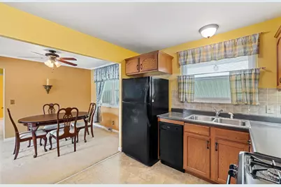 4801 Narcissus Court, Cincinnati, OH 45238 - Photo 11