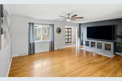 12175 Bath Court, Sharonville, OH 45241 - Photo 5