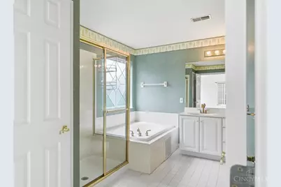 7843 Lake Field Court, Deerfield Township, OH 45040 - Photo 27