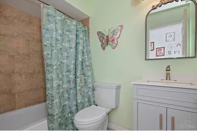 10370 Kingsport Drive, Evendale, OH 45241 - Photo 23