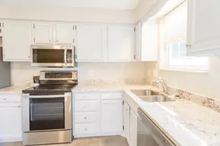 673 Karnak Ct, Delhi Township, OH 45233 - Photo 5