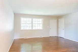 673 Karnak Ct, Delhi Township, OH 45233 - Photo 9