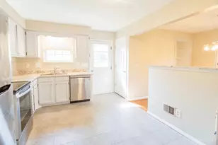 673 Karnak Ct, Delhi Township, OH 45233 - Photo 3