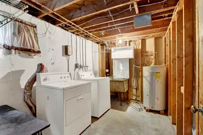 5676 Colonial Drive, Miami Township, OH 45150 - Photo 25