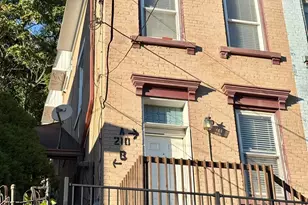 210 Dorsey St, Cincinnati, OH 45202 - Photo 3