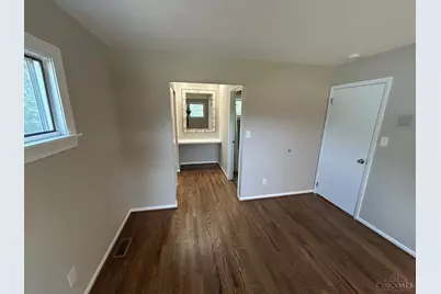 9361 Ranchill Drive, Springfield Township, OH 45231 - Photo 11