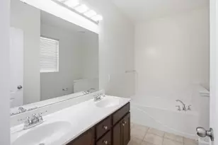 1443 Laurel Park Dr, Cincinnati, OH 45214 - Photo 25