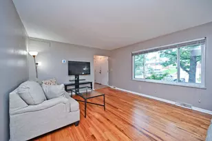 6586 S Oak Knoll Dr, Cincinnati, OH 45224 - Photo 9