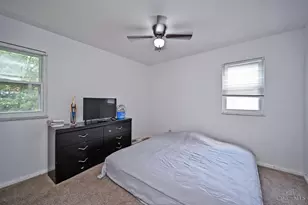 6586 S Oak Knoll Dr, Cincinnati, OH 45224 - Photo 33