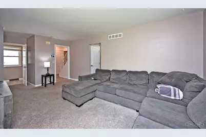 6586 S Oak Knoll Drive, Cincinnati, OH 45224 - Photo 21