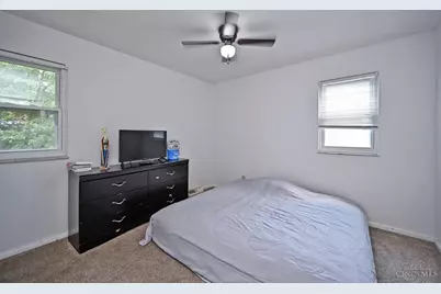 6586 S Oak Knoll Drive, Cincinnati, OH 45224 - Photo 33