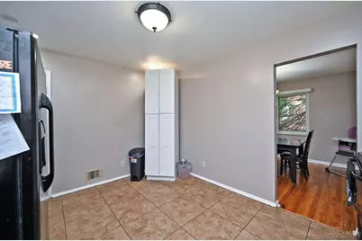 6586 S Oak Knoll Drive, Cincinnati, OH 45224 - Photo 15