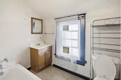 2035 Burnet Avenue, Cincinnati, OH 45219 - Photo 19