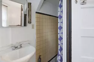 2035 Burnet Ave, Cincinnati, OH 45219 - Photo 15