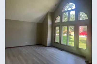 8170 Foxdale Court, West Chester, OH 45069 - Photo 5