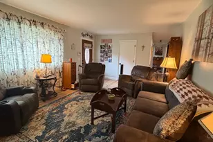 6080 Peachview Dr, Green Township, OH 45247 - Photo 9