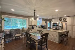 6080 Peachview Dr, Green Township, OH 45247 - Photo 15