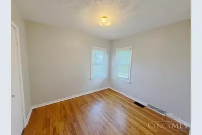 134 Fairview Drive, Carlisle, OH 45005 - Photo 7