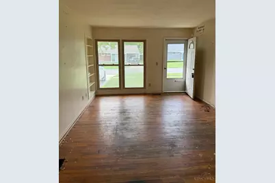 1320 Madeleine Circle, Springfield Township, OH 45231 - Photo 3