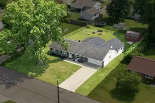 422 Kenwood Ln, Trenton, OH 45067 - Photo 3